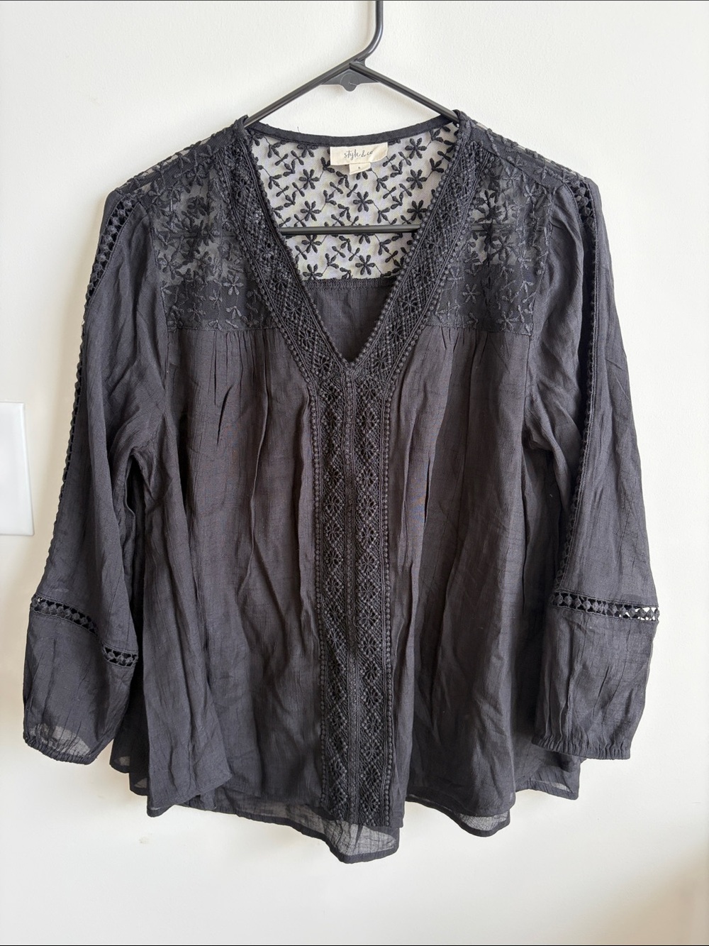 Style & Co. Black Embroidered V-Neck Peasant Blouse - size S